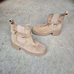 Steve Madden Gates Platform Taupe Suede Chelsea Boot sz 7.5